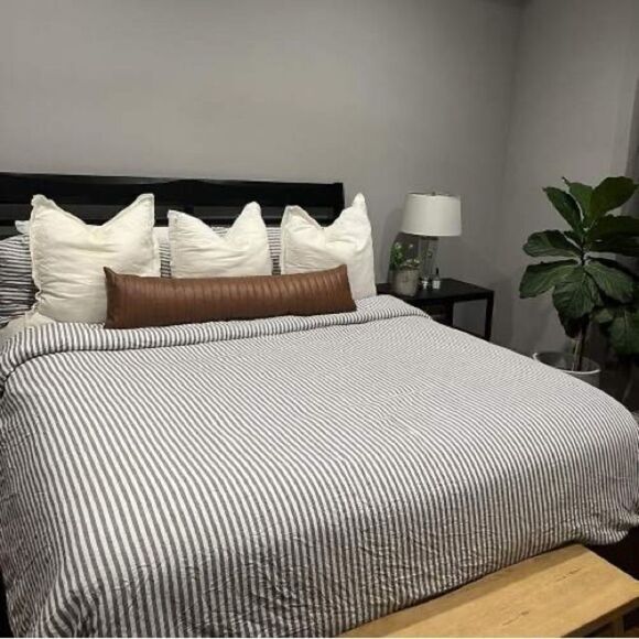 Casaluna heavyweight linen blend full queen comforter grey/white stripe - Picture 1 of 11